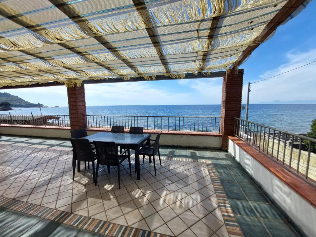 Waikiki Beach Apartments Santa Maria di Castellabate Exterior foto